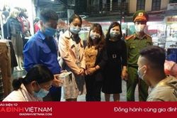 Hà Nội 'siết' quy định đeo khẩu trang phòng dịch COVID - 19 nơi công cộng