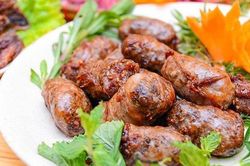 Món ngon cuối tuần: Cách làm bò cuộn mỡ chài thơm phức, béo ngậy