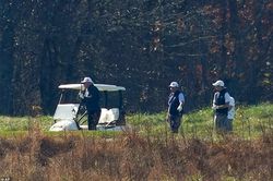 Ai sẽ là người khuyên nhủ Tổng thống Trump chấp nhận thua cuộc?