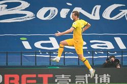 Tottenham, Leicester rủ nhau thắng tối thiểu