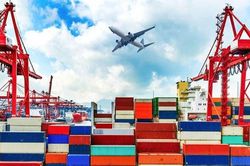 Việt Nam tăng tốc, dè chừng đối thủ kích hoạt 'đòn hiểm'