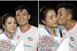 CLB Viettel vô địch V.League, Bùi Tiến Dũng cầu hôn Khánh Linh ngay trên bục nhận huy chương