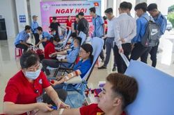 Đoàn trường Cao đẳng Nghề An Giang: Tổ chức hiến máu tình nguyện lần I năm học 2020- 2021