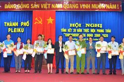 Pleiku tích cực xây dựng gia đình văn hóa