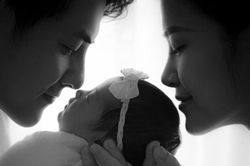 Đông Nhi tiết lộ tên con gái mới sinh
