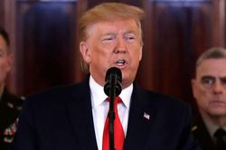 Tổng thống Donald Trump vận động người ủng hộ khởi kiện gian lận phiếu bầu