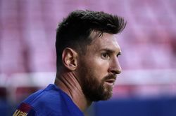 'Messi là hoàng đế của Barca'