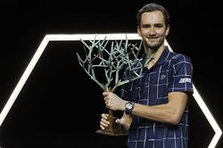 Kết thúc Paris Masters 2020: Thông điệp của Daniil Medvedev