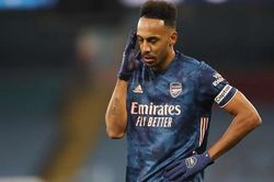 Vì sao Arsenal đã sai lầm khi mua Aubameyang?