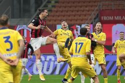 Milan: Hai bộ mặt của Ibrahimovic
