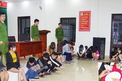 Bắt giữ 39 đối tượng tổ chức tiệc ma túy, đánh bạc, mua bán dâm trong khách sạn