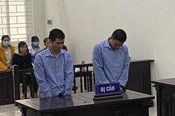 Cô gái tỉnh dậy giữa đêm, bị trộm dí dao vào cổ