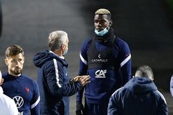 HLV tuyển Pháp nói điều khó nghe về Pogba ở MU
