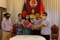 Ra mắt Ban liên lạc cộng đồng người Việt tại Bangladesh