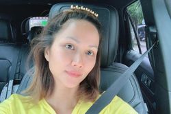 Khoe đậu bằng lái xe B2, H'Hen Niê chia sẻ bí quyết thi, bàn rôm rả với Trang Trần