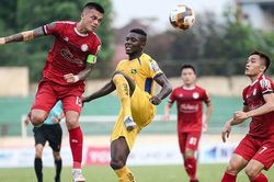Bản tin chuyển nhượng V-League 2021: Trung vệ TPHCM đầu quân cho HAGL