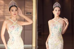 Hoa hậu Tiểu Vy diện váy yếm gợi cảm, 'đọ sắc' cùng dàn hậu đình đám tại Vũng Tàu