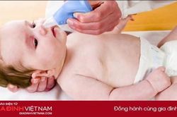 Trẻ khò khè là triệu chứng của bệnh gì?