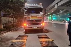 Xe quá tải, bị phạt 80 triệu đồng và tước phù hiệu 2 tháng