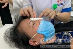 Nhóm người lạ mặt vào nhà riêng tấn công cụ bà ở Sài Gòn