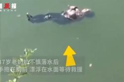 Ngã xuống sông, cụ bà 87 tuổi không biết bơi thoát chết nhờ 'tư thế cứu mạng'