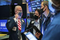 Cổ phiếu công nghệ lại được 'săn đón', S&P 500 và Nasdaq tăng mạnh