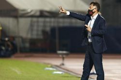 TP.HCM chia tay HLV Chung Hae Seong, chờ đón HLV từ Thái Lan?