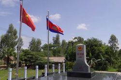 Bàn giao bản đồ địa hình biên giới Việt Nam - Campuchia tỷ lệ 1/25.000