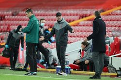 Klopp thừa nhận sốc về bản thân