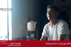 Tuổi xế chiều lão nông chạy ăn lo vợ ốm, cháu nội bị bố mẹ bỏ rơi