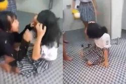 Nữ sinh lớp 7 bị đánh hội đồng trong nhà vệ sinh trường vì mâu thuẫn tình cảm