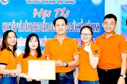 Bí thư Đoàn luôn nêu cao trách nhiệm đảng viên