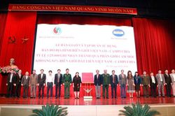 Bàn giao và tập huấn sử dụng bản đồ địa hình biên giới Việt Nam - Campuchia tỷ lệ 1/25.000