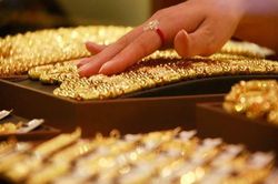 'Giá vàng vẫn sẽ tăng từ từ lên 2.000 USD/ounce'