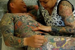 Những người Nhật Bản đi ngược suy nghĩ kỳ thị hình xăm