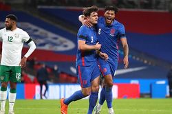 Maguire, Sancho ghi bàn, tuyển Anh thắng dễ Ireland
