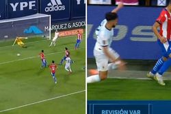 TRANH CÃI: Messi bị VAR từ chối bàn thắng một cách oan ức?