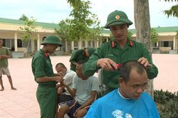 'Việc làm nhỏ, khơi nguồn yêu thương'