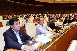 Quốc hội thông qua Luật Cư trú (sửa đổi): Sổ hộ khẩu có giá trị đến hết năm 2022