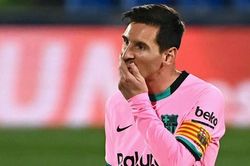 PSG đang đặt vấn đề với bố Messi
