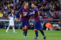 Người thân tiền đạo Griezmann gọi Messi là 'kẻ lười biếng'