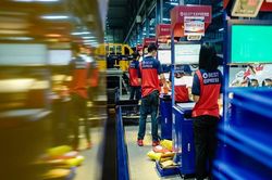 Cơ hội làm chủ mạng lưới chuyển phát nhanh cho nhà đầu tư Việt