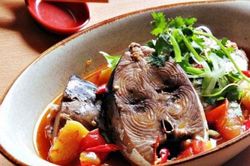Cách làm món cá ngừ kho tỏi ớt đậm đà, đưa cơm cho cả nhà