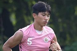 Văn Hậu chưa để tâm tin đồn sang đầu quân cho Jeonbuk