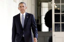 Cựu Tổng thống Obama thừa nhận từng hút 10 điếu thuốc một ngày vì stress