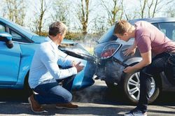 Những điều cần biết về bảo hiểm thân vỏ của xe ô tô