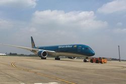Đóng cửa 5 sân bay, hủy nhiều chuyến bay do bão số 13