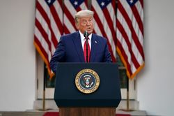 Ông Trump tuyên bố sẽ không cấp vaccine cho New York