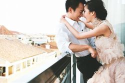 Khi người vợ không muốn là bình hoa di động...