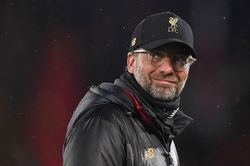 'Klopp có thể đã bị sa thải sớm nếu là HLV da màu hoặc người Anh'